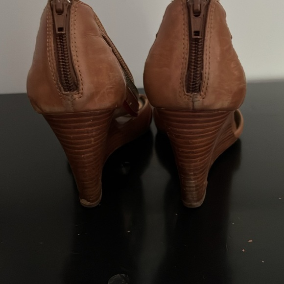 Franco Sarto Sandal Wedges - Picture 3 of 3